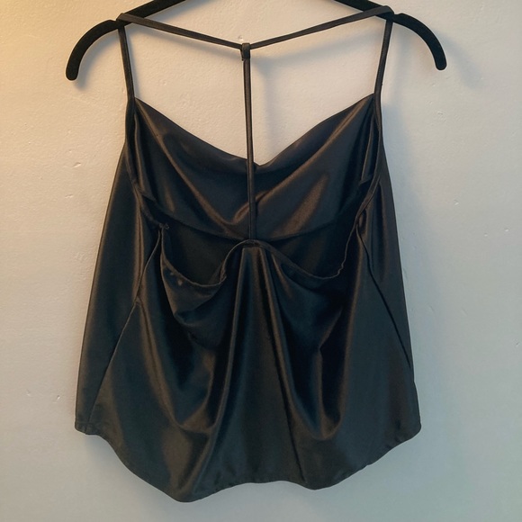 Slinky Black Top - Picture 9 of 10